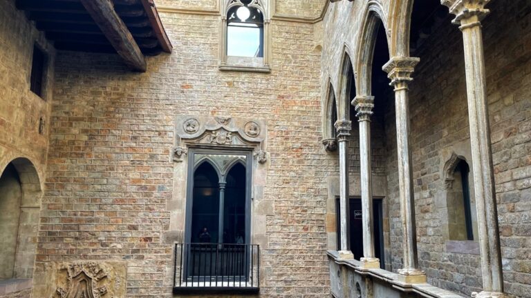 picasso museum barcelona courtyard