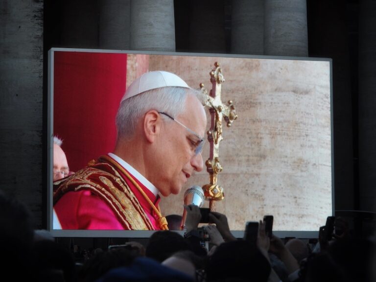 pope leo addresses crowd at st peters