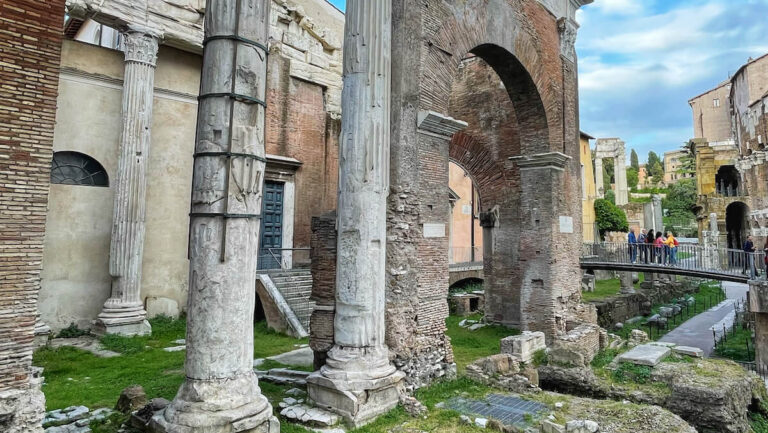 portico d'ottavia in rome