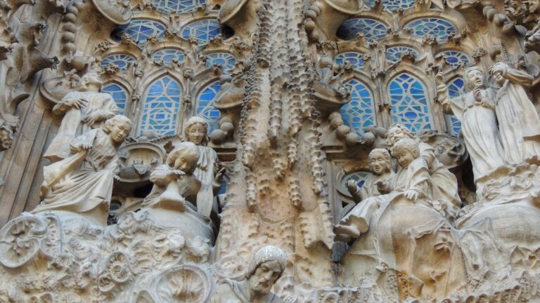sagrada familia nativity facade