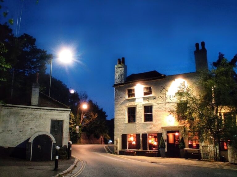 the spaniards inn in london