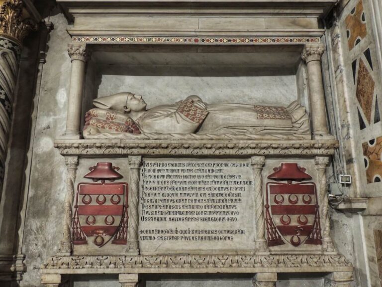 the tomb of bertoldo stefaneschi in santa maria in trastevere