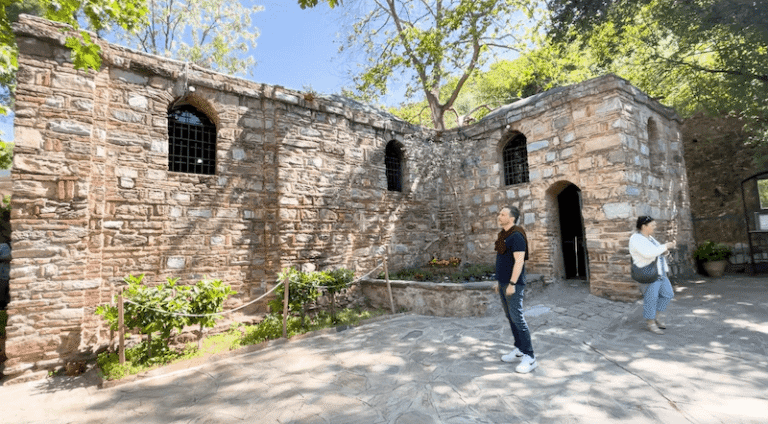 the house of the virgin mary in ephesus