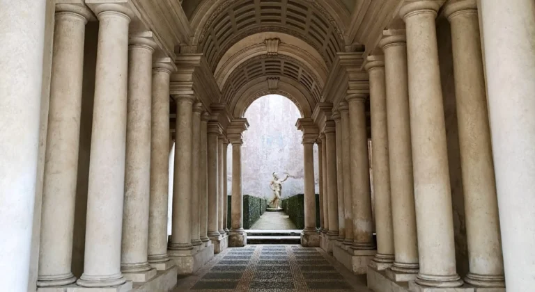 borromini corridor in palazzo spada