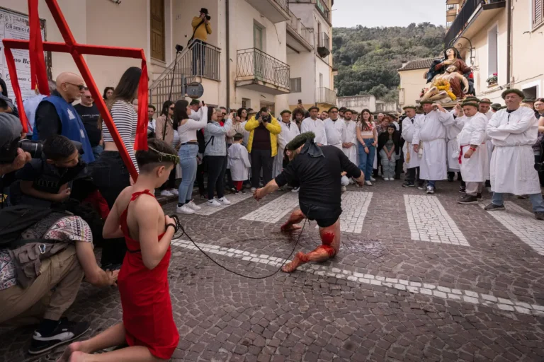 vattiente flagellant display in calabria
