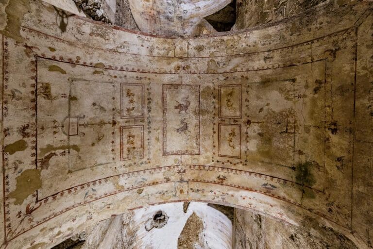 The frescos of Domus Aurea
