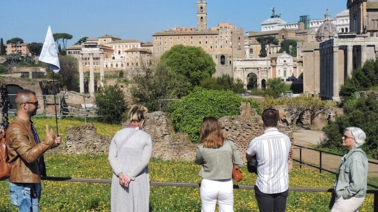 group guide explaining rome architecture and history